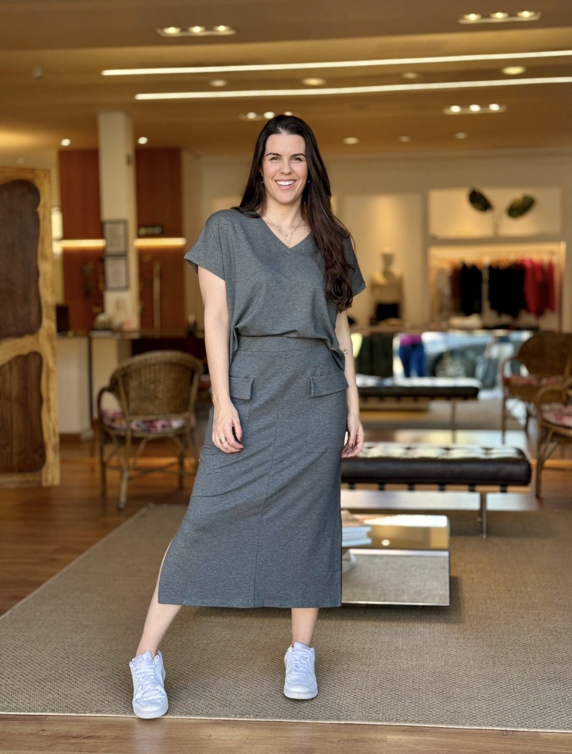 Conjunto Saia Midi e Blusa em Moletinho Cinza Simone Fraletti